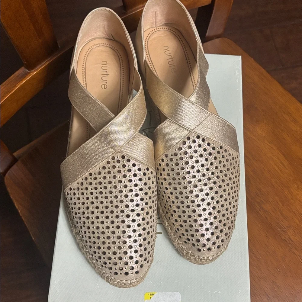 Nurture Cantrell perforated leather upper slip on #5